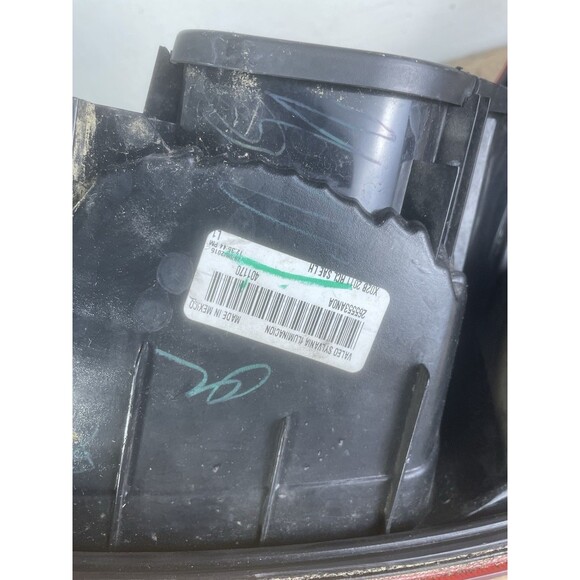 OEM Driver Halogen VERSA 12-19 NISSAN Outer Tail Lights 265553AN0A Left & Right - Picture 5 of 16